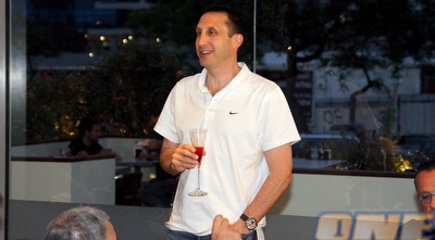 דייויד בלאט (יניב גונן)