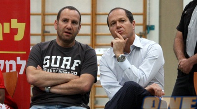 דני קליין עם ברקת. לא הצליח להביא רוכש להפועל ת&qout;א (יניב גונן)