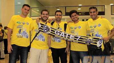 אוהדי מכבי בברצלונה (יוסי ציפקיס) אוהדי מכבי בברצלונה (יוסי ציפקיס)