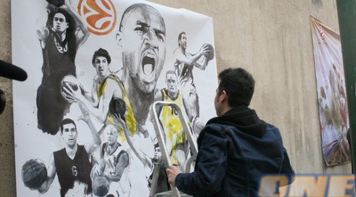 דריק שארפ מככב (יעל מרגלית)