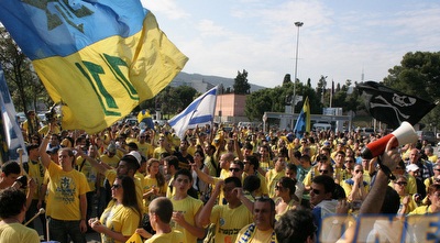 אוהדי מכבי בתהלוכה בברצלונה. הם כבר הגיעו (יעל מרגלית)