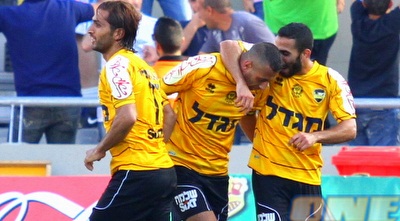 סבע חוגג עם מאור אסור (שי לוי) סבע חוגג עם מאור אסור (שי לוי)