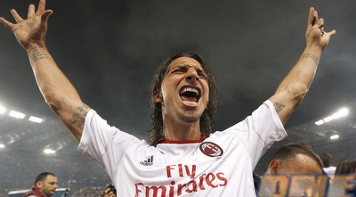 זלאטן מאושר. עוד אליפות לשבדי (רויטרס)