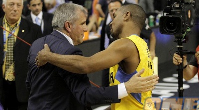 שארפ מברך את אוברדוביץ´ (יוסי ציפקיס)