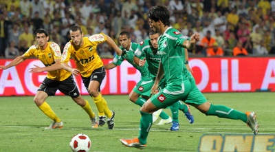 רפאלוב בדרך לבעיטה (שי לוי)