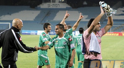 דוידוביץ´ חוגג (יוסי ציפקיס) דוידוביץ´ חוגג (יוסי ציפקיס)