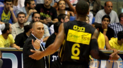 אלפסי קורא לבנקס (יניב גונן) אלפסי קורא לבנקס (יניב גונן)