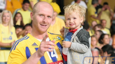 פיליפ מריאן והבן מבסוטים לאחר המשחק (ליאור טימור) פיליפ מריאן והבן מבסוטים לאחר המשחק (ליאור טימור)