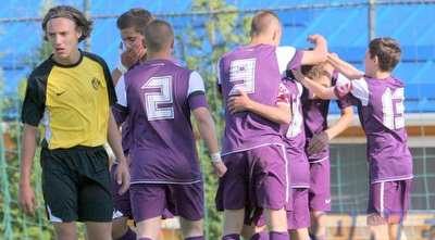 שחקני וינה חוגגים את שער הניצחון הדרמטי (בעז גורן) שחקני וינה חוגגים את שער הניצחון הדרמטי (בעז גורן)