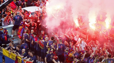 זיקוקים בחגיגות של ברצלונה (רויטרס) זיקוקים בחגיגות של ברצלונה (רויטרס)