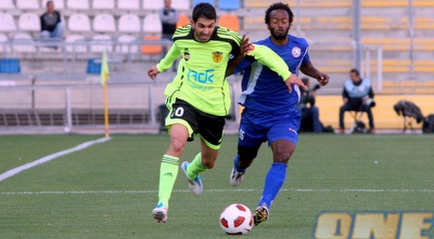 חן עזריאל מול אמייה טגה (יניב גונן) חן עזריאל מול אמייה טגה (יניב גונן)