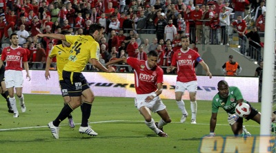 קולאוטי כובש (יוסי ציפקיס) קולאוטי כובש (יוסי ציפקיס)