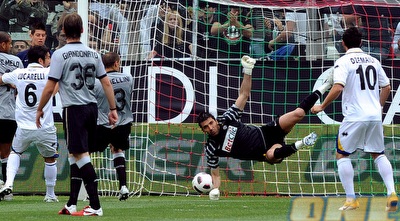 בופון (GettyImages) בופון (GettyImages)