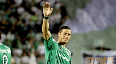 תומר חמד. מחזיק במספר הצעות (יוסי ציפקיס) תומר חמד. מחזיק במספר הצעות (יוסי ציפקיס)