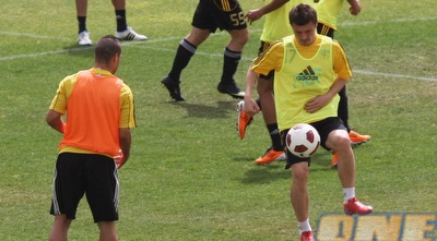 אלכסנדר זקורה הנבלן האוקאיני (גיא בן זיו) אלכסנדר זקורה הנבלן האוקאיני (גיא בן זיו)