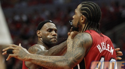 ג´יימס והאסלם (רויטרס)