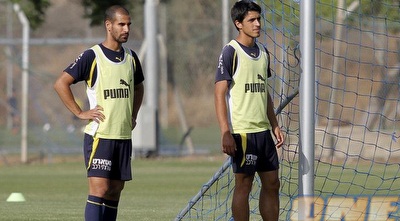 אלברמן וריף פרץ. השחקן הצעיר לא סובל מקרע נוסף (יוסי ציפקיס) אלברמן וריף פרץ. השחקן הצעיר לא סובל מקרע נוסף (יוסי ציפקיס)