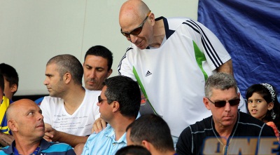 לוני הרציקוביץ´ ומיץ´ גולדהאר (יניב גונן)