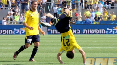 שרן ייני חוגג (יניב גונן)