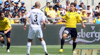 מאור בוזגלו מול טל מעבי (יניב גונן)