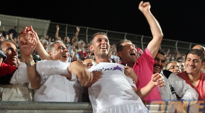 אבו ריא עם האוהדים. במשא ומתן עם ק&qout;ש (עמית מצפה)