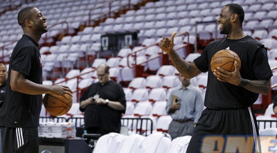 לברון ג´יימס ודוויין ווייד (רויטרס)