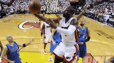 דוויין ווייד באוויר. &qout;עשינו עבודה מעולה&qout; (רויטרס)