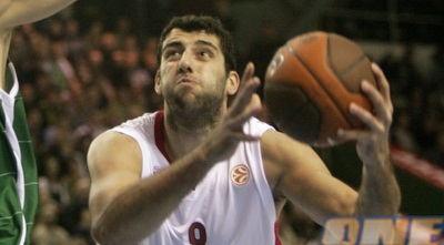 יואניס בורוסיס. בדרך למילאנו (רויטרס)