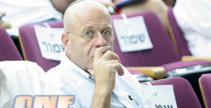 אברהם בורג. רוצה לשנות את הכדורסל (חגי ניזרי)