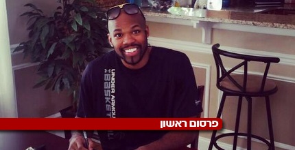 טיוס חותם על החוזה (אינסטגרם)