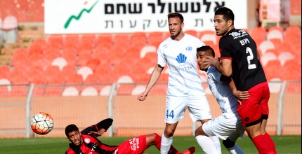 ישראל ראש לפני אלדר חסנוביץ' (שחר גרוס)