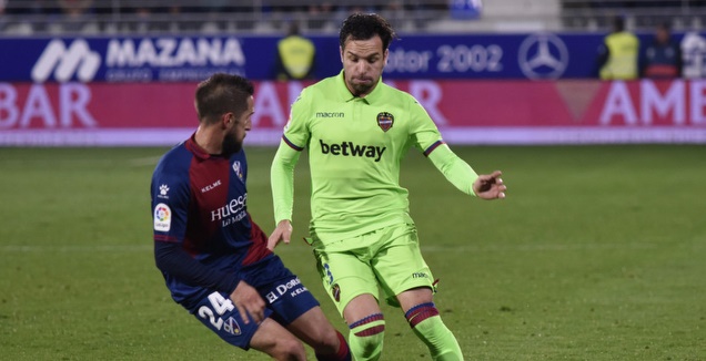 חורחה מירמון מנסה לחטוף לטוניו גארסיה (La Liga)