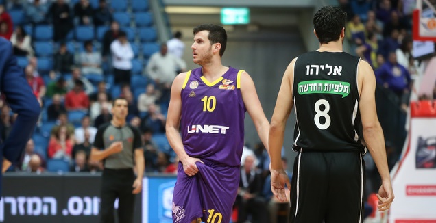 גיא פניני מגיב לאוהדי הפועל ירושלים (רדאד ג'בארה)