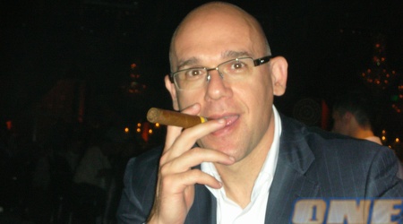 שלא נפריע לספאחיה עם הסיגר...