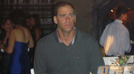 שלום שלום לנדב הנפלד...