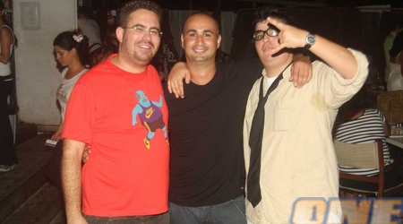 עבדי מתערבב עם החנונים