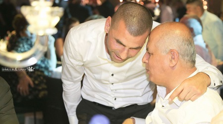 סלים טועמה ואבי לוזון (שמוליק סיני וצלמים) (מערכת ONE) סלים טועמה ואבי לוזון (שמוליק סיני וצלמים) (מערכת ONE)