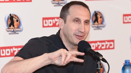 דייויד בלאט. "לאורך כל הקריירה הרגשתי סוג של שגריר" (נעם מורנו)