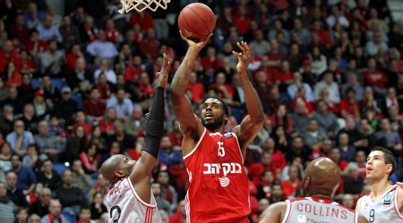 דונטה סמית´ עולה לסל (יניב גונן)