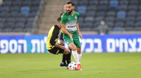 חוסה רודריגס עובר את עידן ורד (רדאד ג