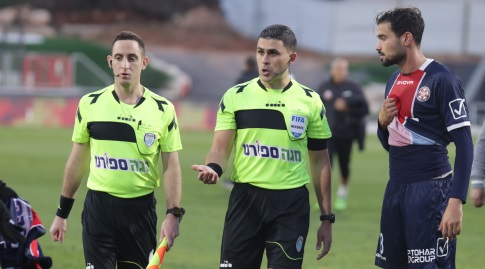 שניר לוי (עמרי שטיין)