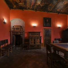 Red room