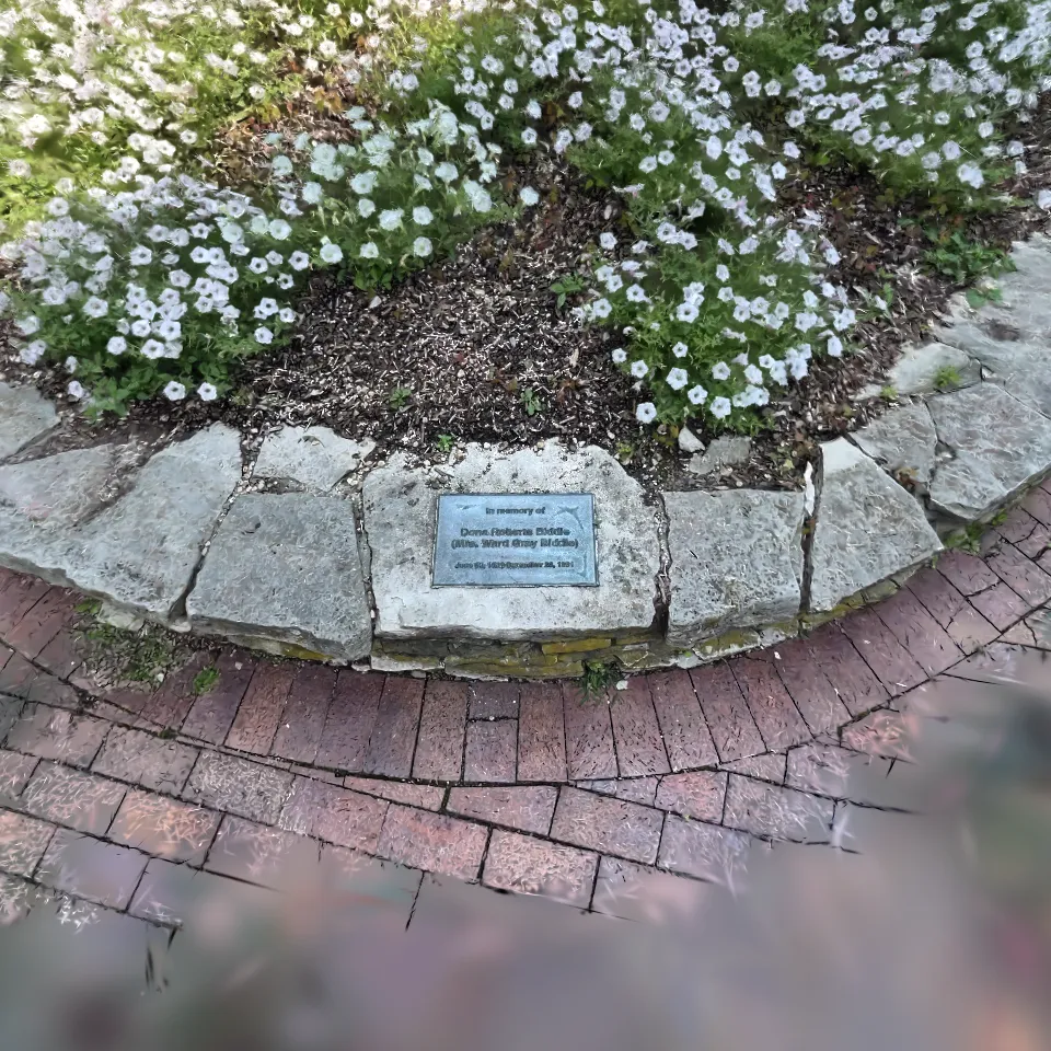 Donna Roberts Biddle Memorial