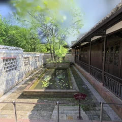 The pond in Bada Shanren Memorial Hall