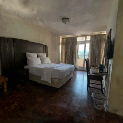 room 503 bed