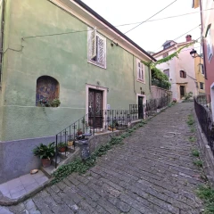 Get lost in the alleys of historical Muggia, Italy (XGRIDS PortalCam)