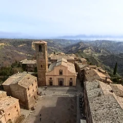 Civita di Bagnoregio- Antigravity