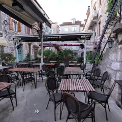 Restaurants garden in Trogir, Croatia (XGRIDS PortalCam)