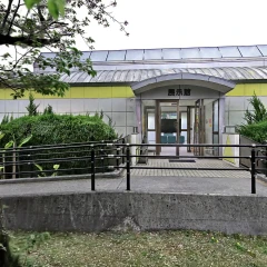 徳山動物園：展示館