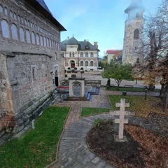 Biserica Sf Ioan Domnesc